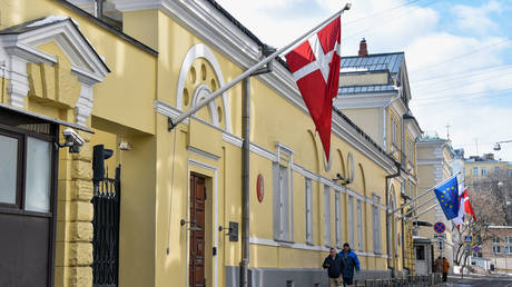 Россия высылает датских дипломатов