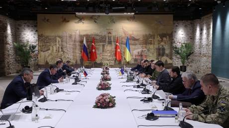 Турция вносит предложение по переговорам России и Украины