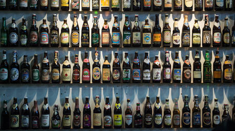 Германия столкнулась с хрустом пивных бутылок из-за санкций