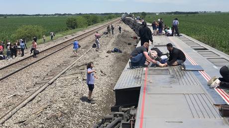 В США разбился поезд