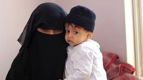 Йеменские матери и младенцы столкнулись с «невообразимым ужасом», сообщает Красный Крест