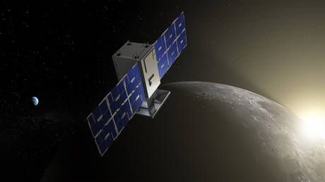 НАСА теряет связь с лунным зондом