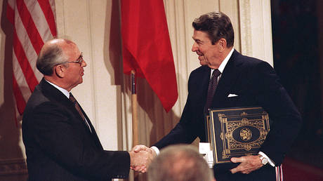 Байден назвал Горбачева «замечательным» лидером
