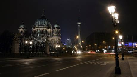 Берлин выключает городское освещение для экономии энергии