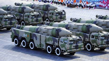Китай запустил гиперзвуковые ракеты в ходе учений по блокаде Тайваня