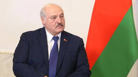 Магазин товаров для фанатов Лукашенко открылся в Москве