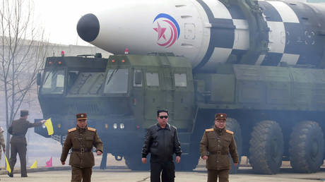 Северная Корея осуждает ядерное лицемерие США