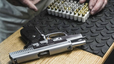 Судья отменил ограничение Техаса на ношение оружия