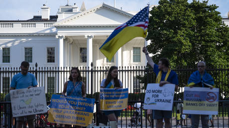 Белый дом просит больше денег для Украины