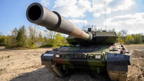Германия отказывается передавать Украине боевые танки