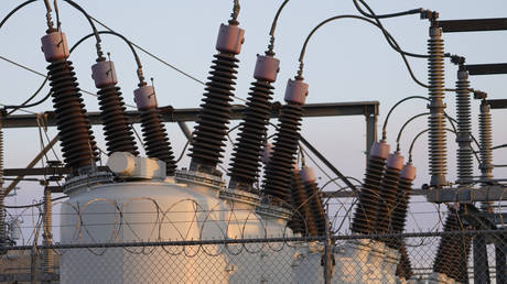 Калифорния объявляет «энергетическую чрезвычайную ситуацию»