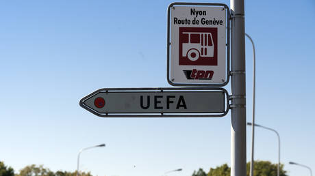 УЕФА подтверждает наказание России, но сопротивляется давлению на Беларусь