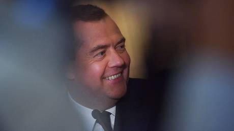 Бывший президент России прокомментировал предложение Маска по Украине