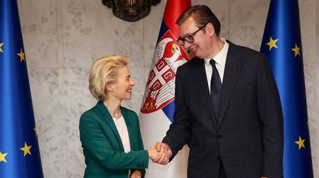 ЕС оказывает давление на Сербию из-за «общих ценностей»