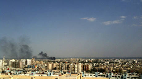 Израиль наносит дневной удар по Дамаску