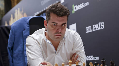 Российский гроссмейстер обыграл действующего чемпиона мира и вышел в финал