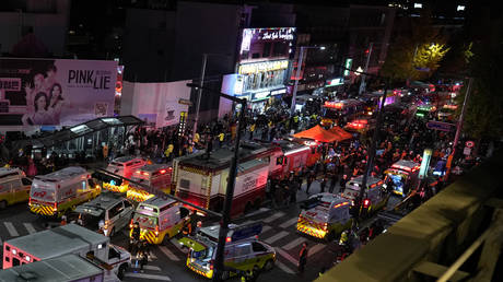 В давке в Сеуле погибло много иностранцев