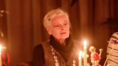 Икона моды Вивьен Вествуд скончалась в возрасте 81 года
