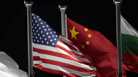 Китай обвиняет США в «дипломатии принуждения»