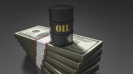 Ограничение цен на нефть в ЕС может привести к «сильным» скачкам