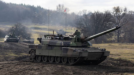 Еще одна страна ЕС рассматривает возможность поставки танков в Украину