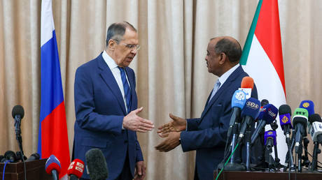 Африканская страна снимает опасения по поводу сделки с российской базой