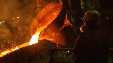 Крупнейший российский производитель никеля отказывается от долларовых платежей с Китаем