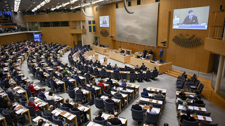Швеция проводит голосование в НАТО