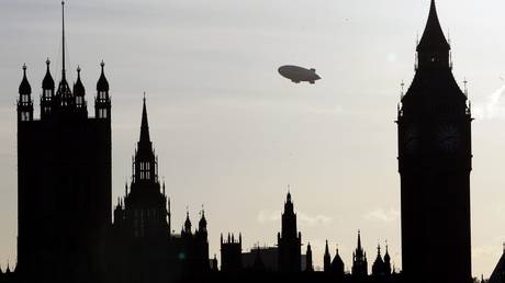 Великобритания обдумывает создание собственного флота шпионских шаров