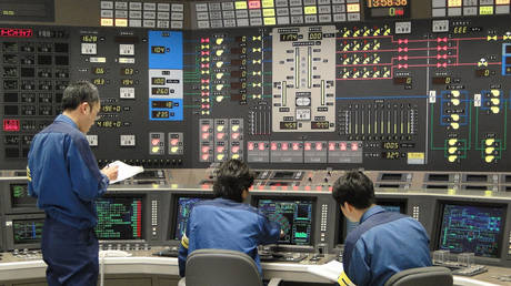 Утерянные документы оставляют крупнейшую в мире атомную электростанцию ​​в подвешенном состоянии