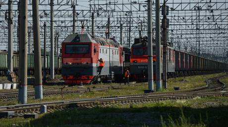 Взрывное устройство стало причиной крушения поезда в приграничном районе России