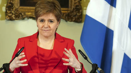 Бывший шотландский лидер арестован по делу о коррупции