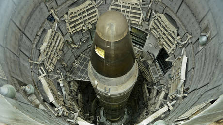 Мировые державы наращивают ядерные арсеналы
