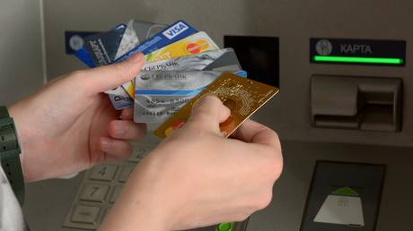 В России растет задолженность по кредитным картам