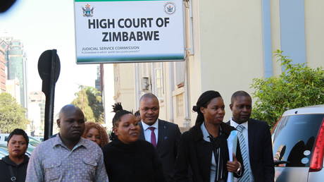 Зимбабвийские активисты требуют репараций от США