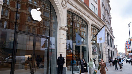 Apple подали иск на $1 млрд в Великобритании