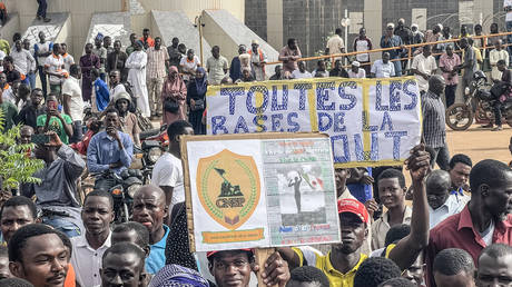 Алжир выступает против военного вмешательства Нигера