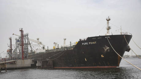 Пакистан стремится увеличить импорт российской нефти