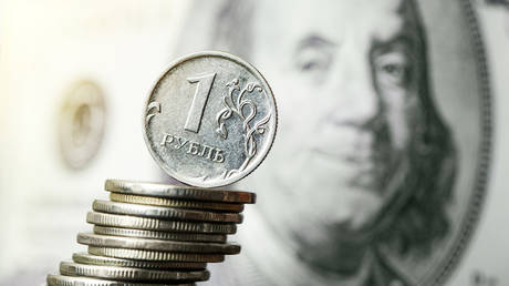 Ruble weakens to 16-month low — RT Business News