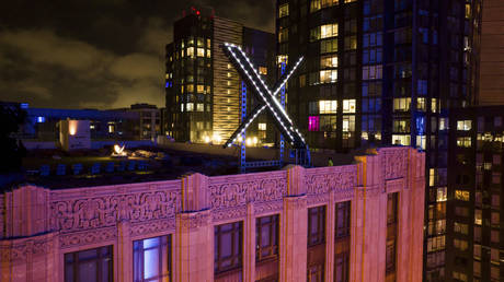 Знак «X» убрали с крыши штаб-квартиры Twitter