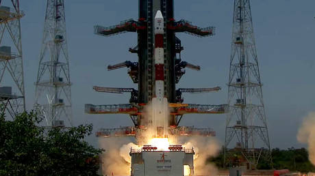 Индия запускает зонд к Солнцу