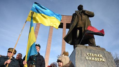 Польский посол осуждает Украину за памятники нацистским коллаборационистам Второй мировой войны