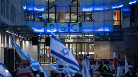 BBC отстраняет от эфира шесть репортеров за «пропалестинскую» позицию