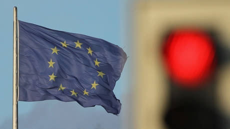 ЕС рассматривает возможность введения ограничений для российских дипломатов