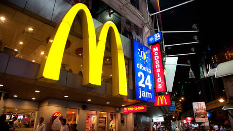 Франшиза McDonald’s подала в суд на израильское движение за бойкот