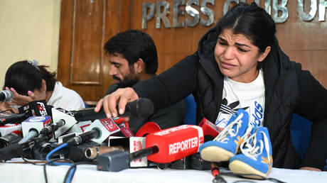 Нью-Дели приостанавливает деятельность охваченной скандалом федерации борьбы после ухода ведущего спортсмена