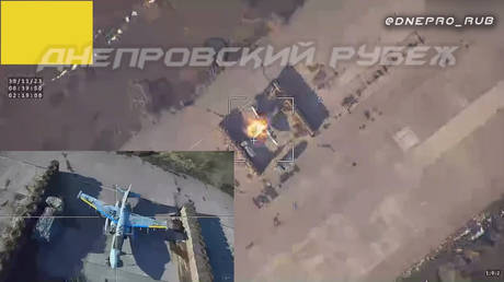 Российский дрон-камикадзе уничтожил украинский военный самолет (Видео)