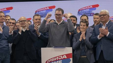 Сербский Вучич заявил об «абсолютной» победе на выборах