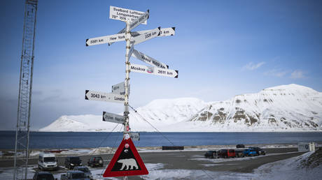 Страна Южной Азии отправляет первую зимнюю экспедицию в Арктику