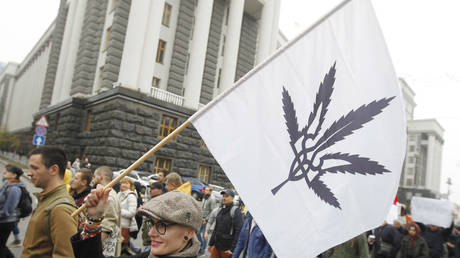 Украина легализует марихуану